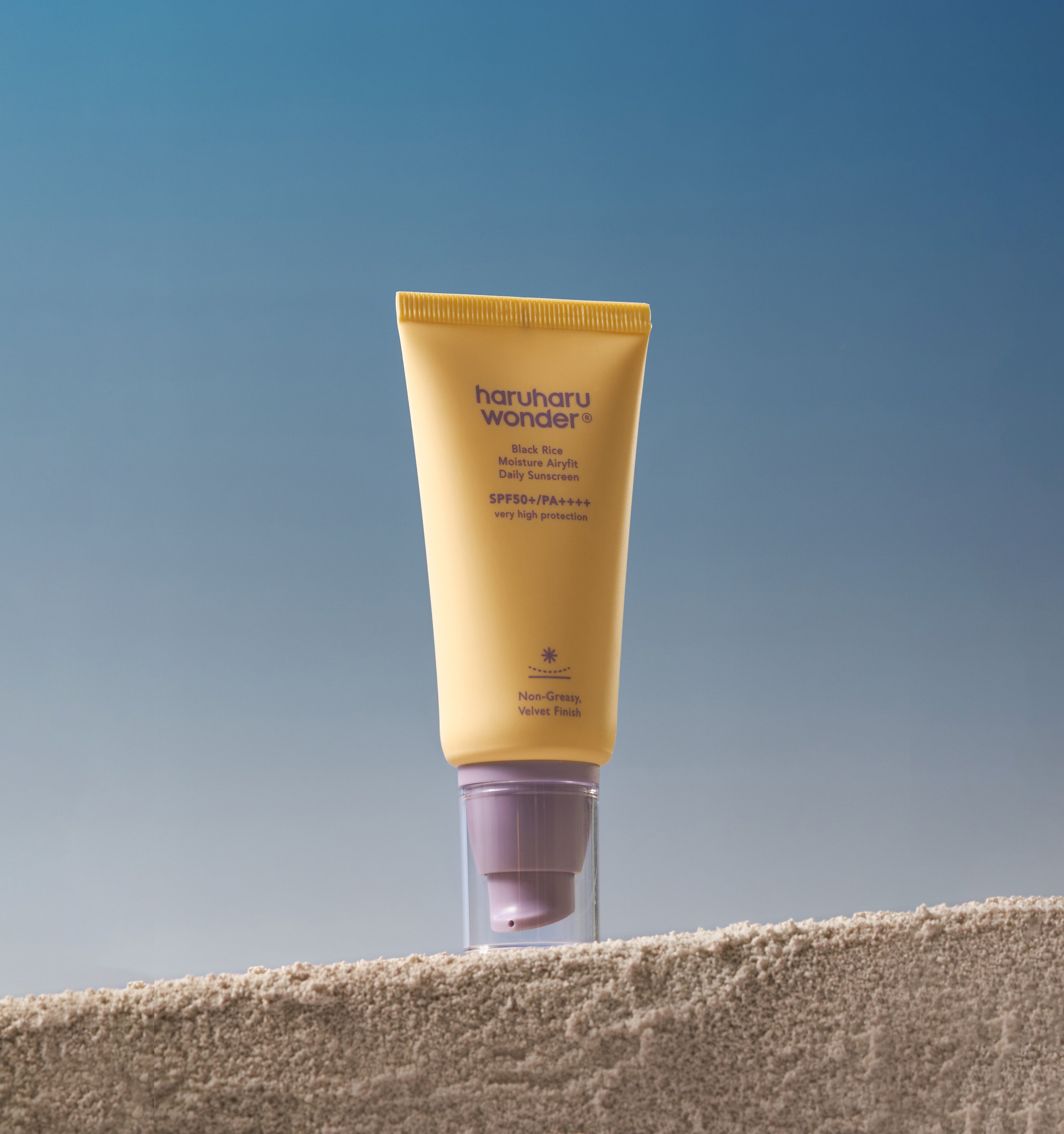 HARUHARU WONDER BLACK RICE MOISTURE AIRYFIT DAILY SUNSCREEN SPF50+